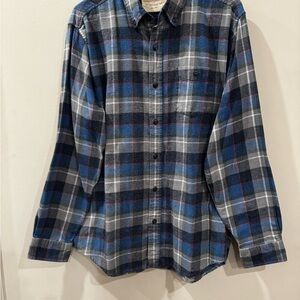Casual Plaid Button-Down Shirt in Blue and Gray
